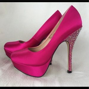 Steve Madden Satin Platform Heels Sz 7